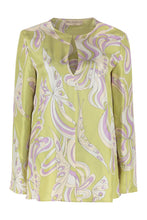 Load image into Gallery viewer, Printed silk blouse
