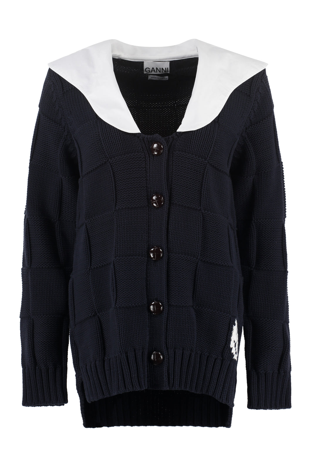 Contrasting collar cardigan