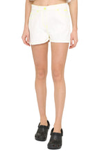 Load image into Gallery viewer, Denim shorts
