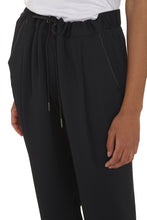Load image into Gallery viewer, Crêpe trousers
