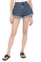 Load image into Gallery viewer, Denim shorts
