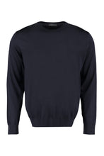 Load image into Gallery viewer, Fine-knit sweater
